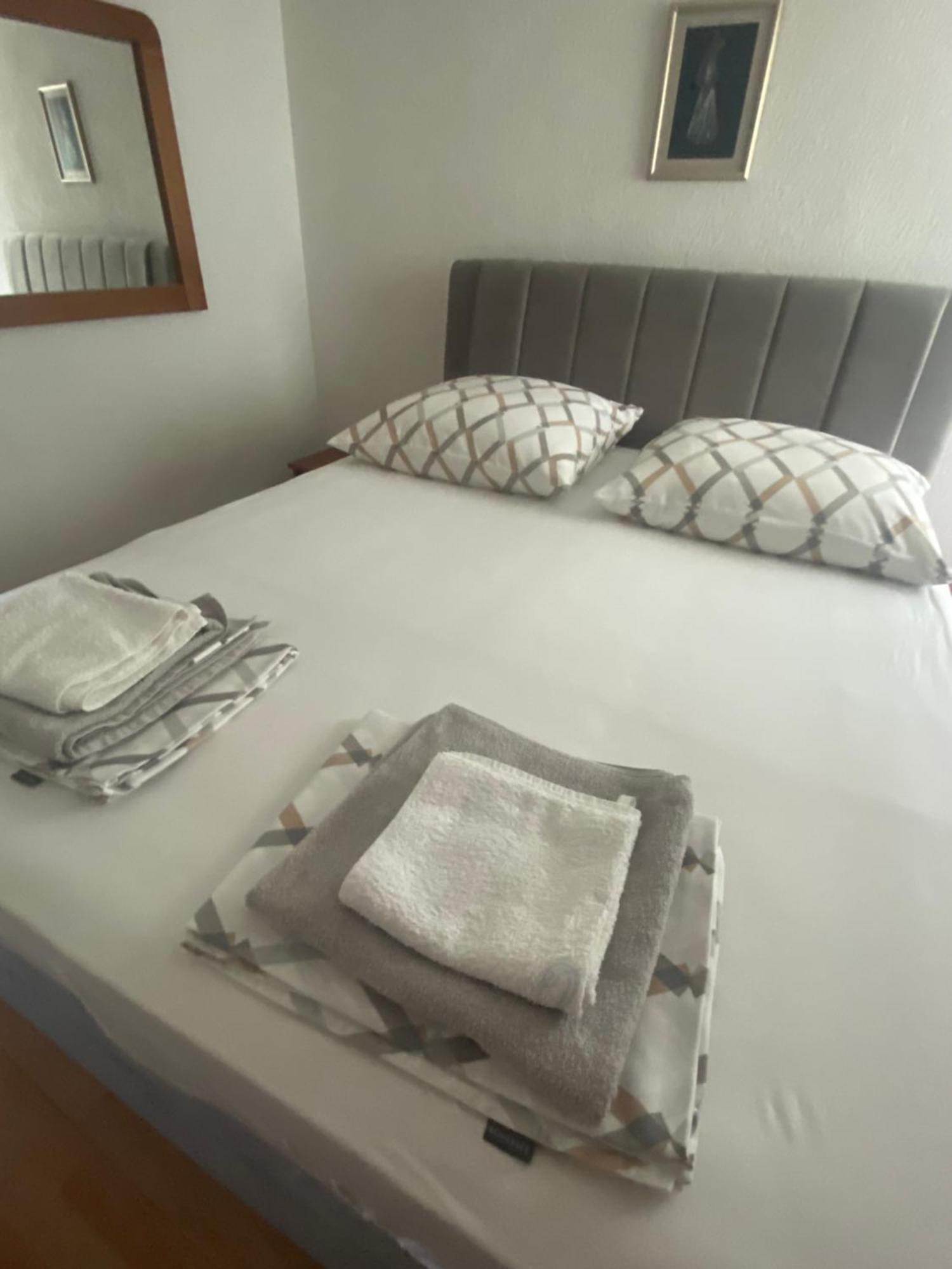 Apartments Simic Trogir Exterior foto